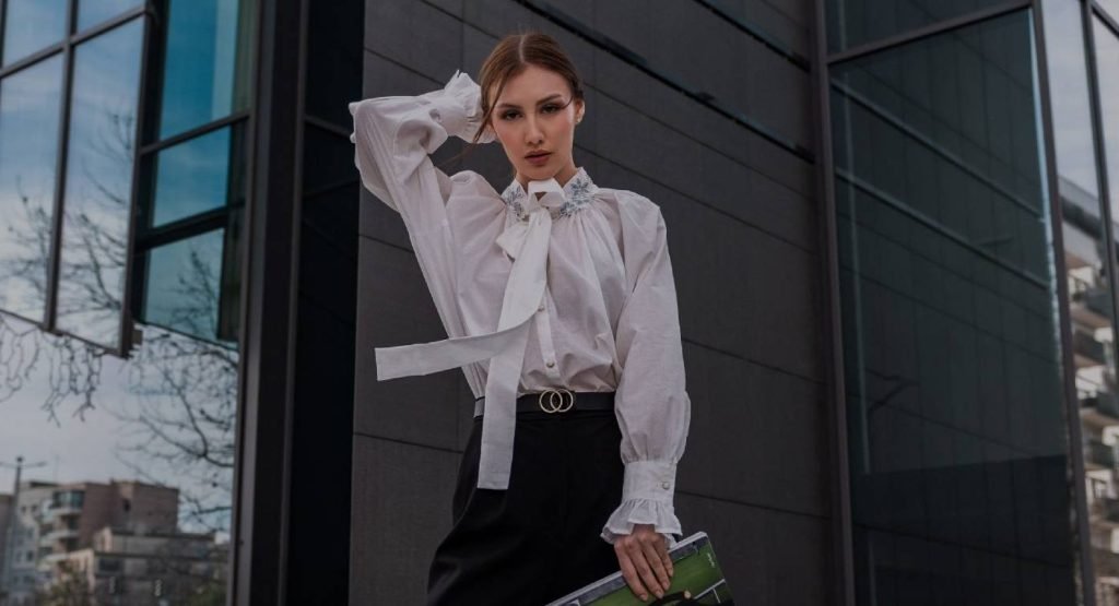6 Tips for the Better Fashion Photography Model Poses - Fabusse Models