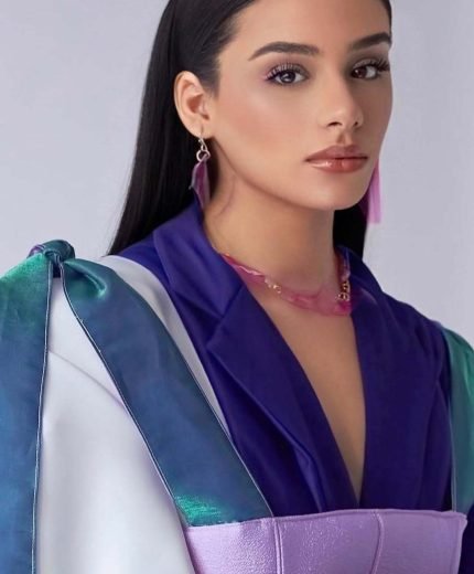 Nisrin women fashion model